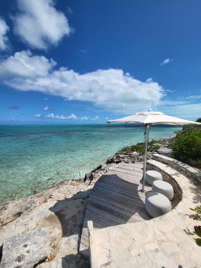 Rock House Hotel Turtle Cove Exterior photo