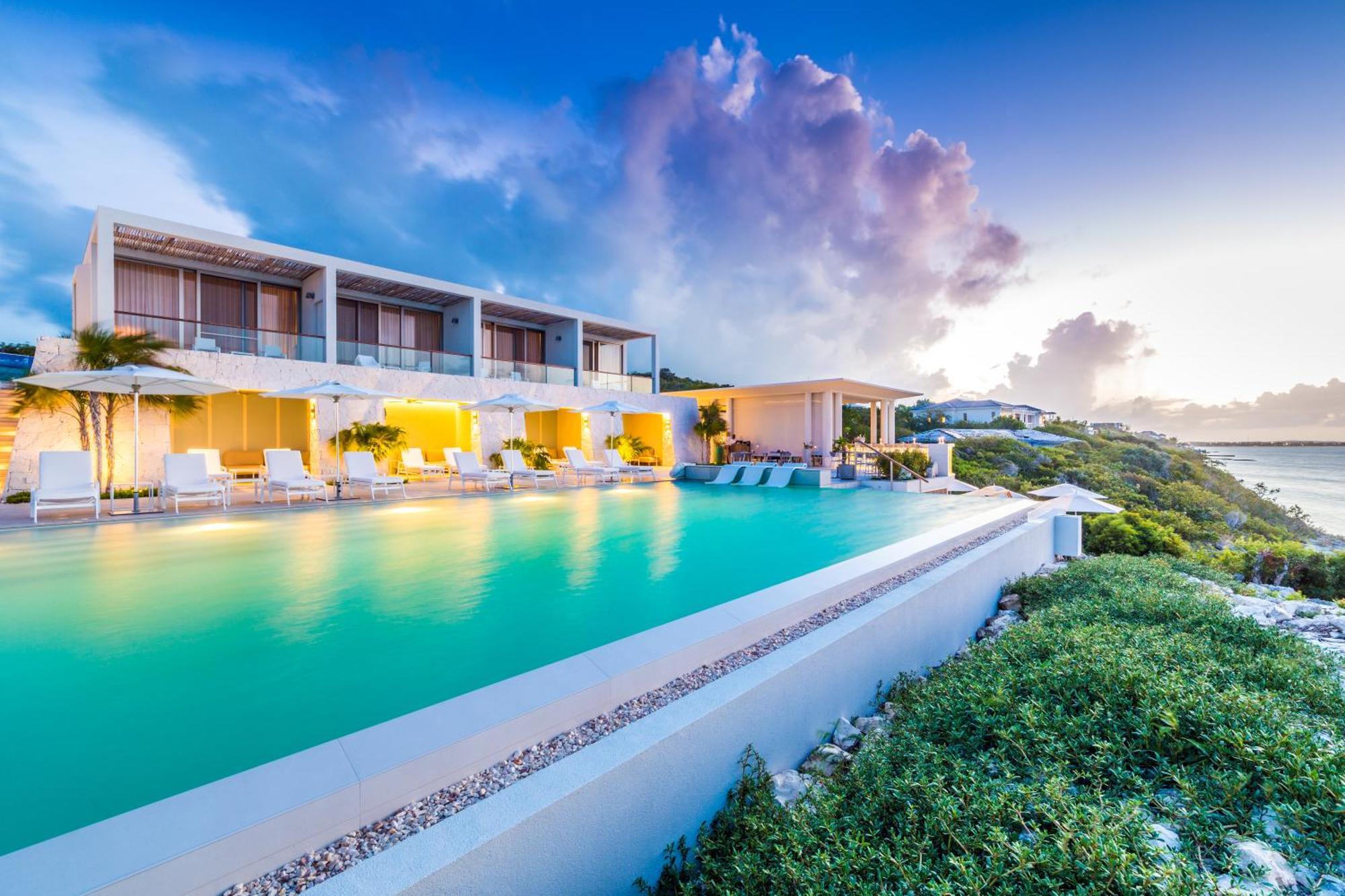 Rock House Hotel Turtle Cove Exterior photo
